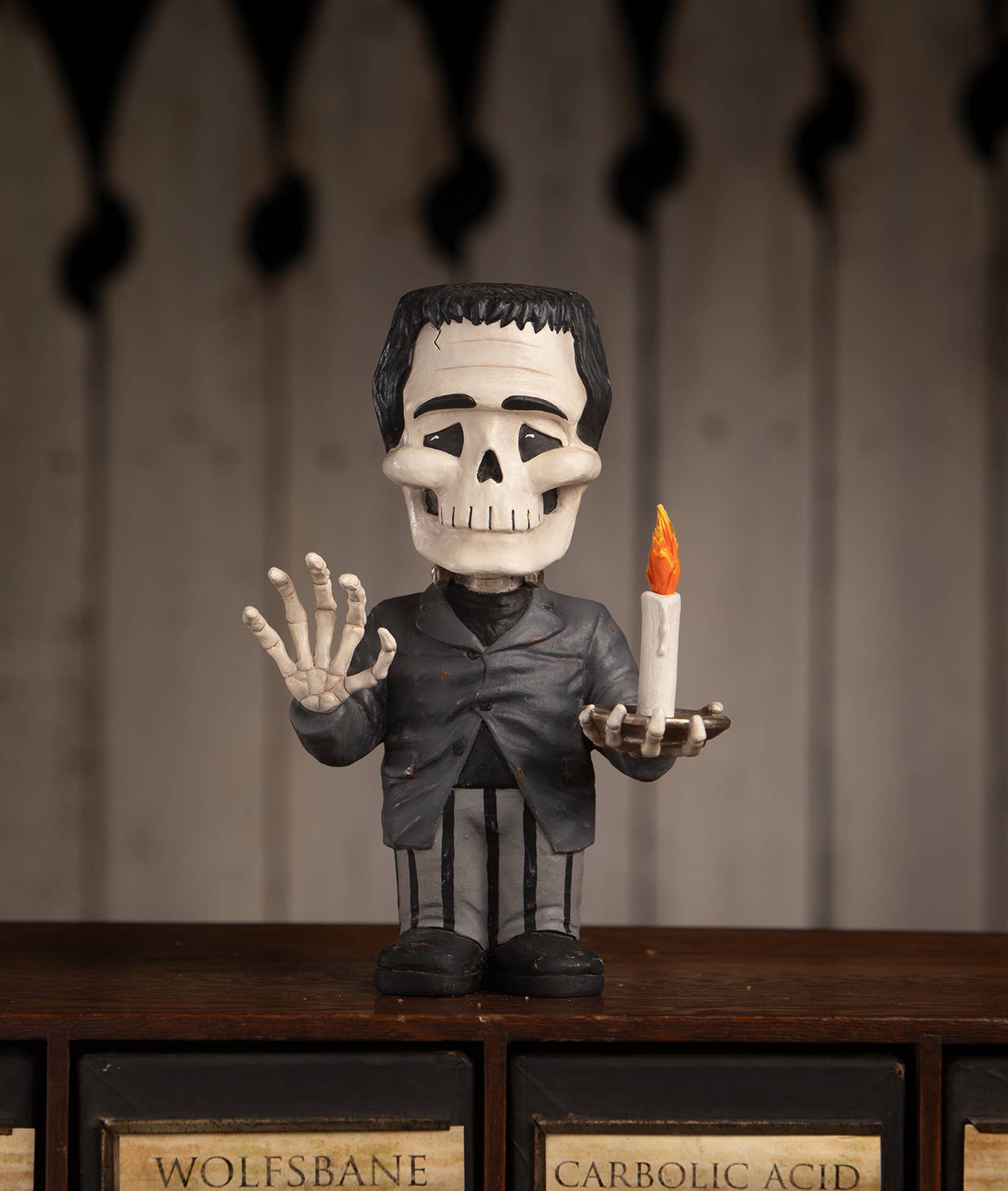 Hand‑Painted Frankenstein Skeleton Figurine Collectible - Halloween Favorite🎃