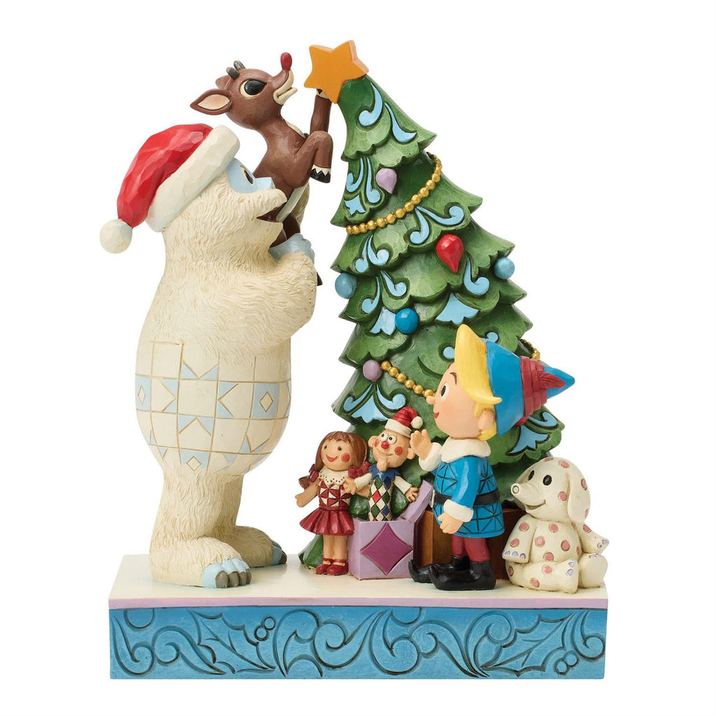 NEW ITEM 🎄- Bumble Holding Rudolph by Christmas Tree – Jim Shore Rudolph Traditions (8.46”H)