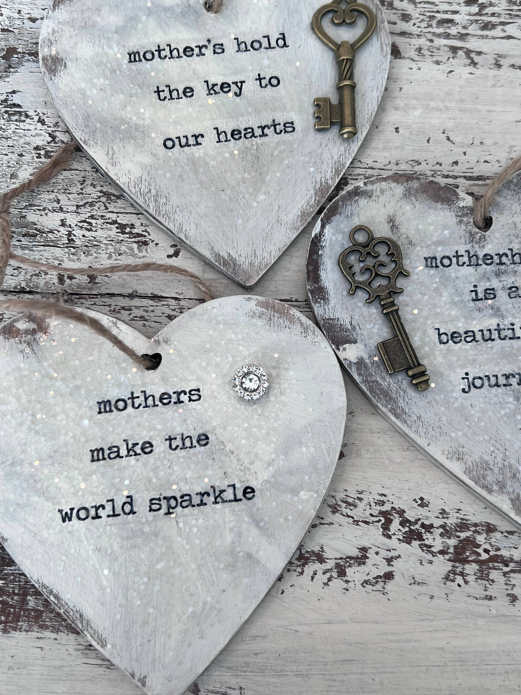 Hand‑Painted Mom Heart Keepsake – Farmhouse Wood Ornament