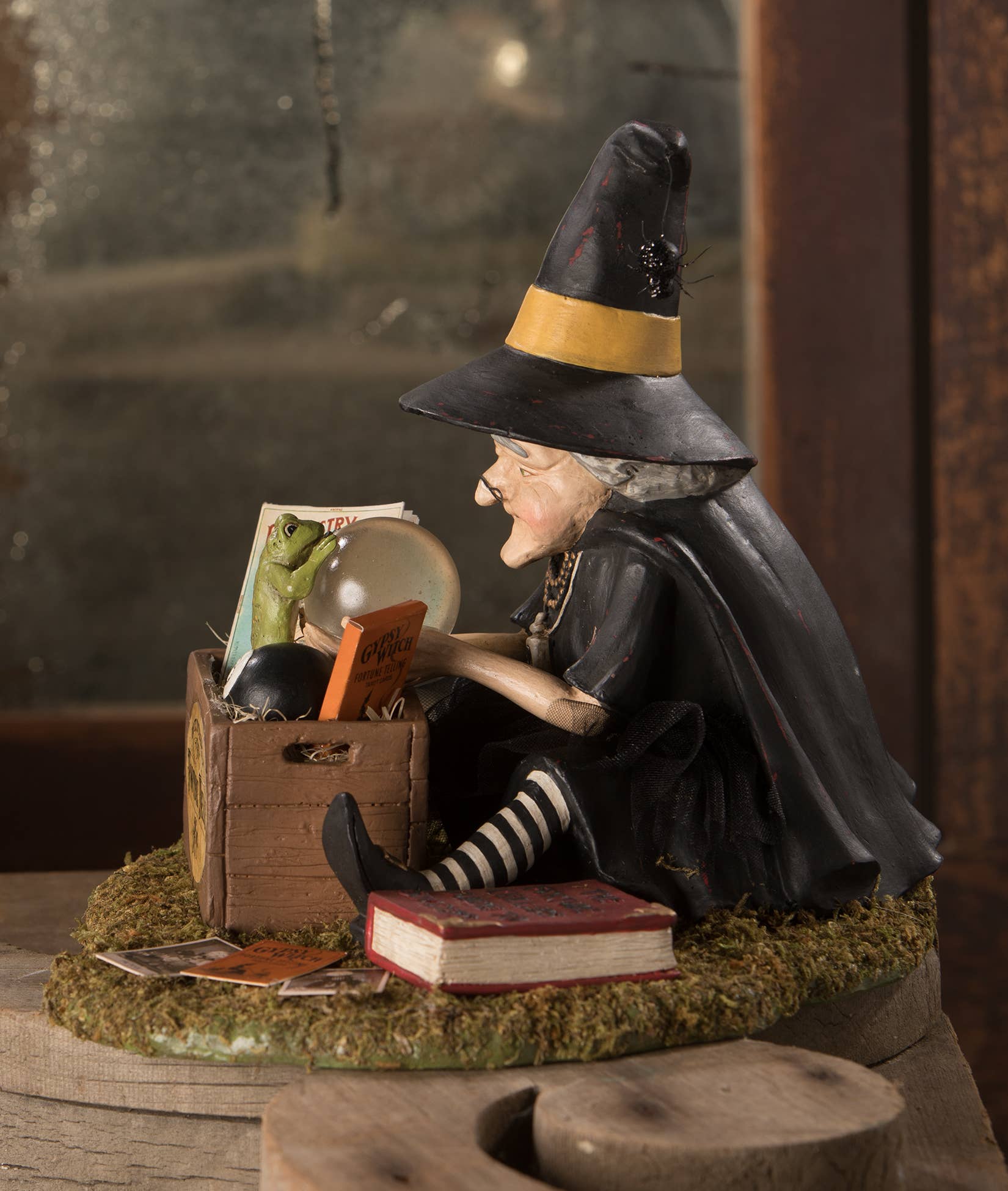 Enchanted DIY Fortune Teller Witch Figure Collectible – 🎃