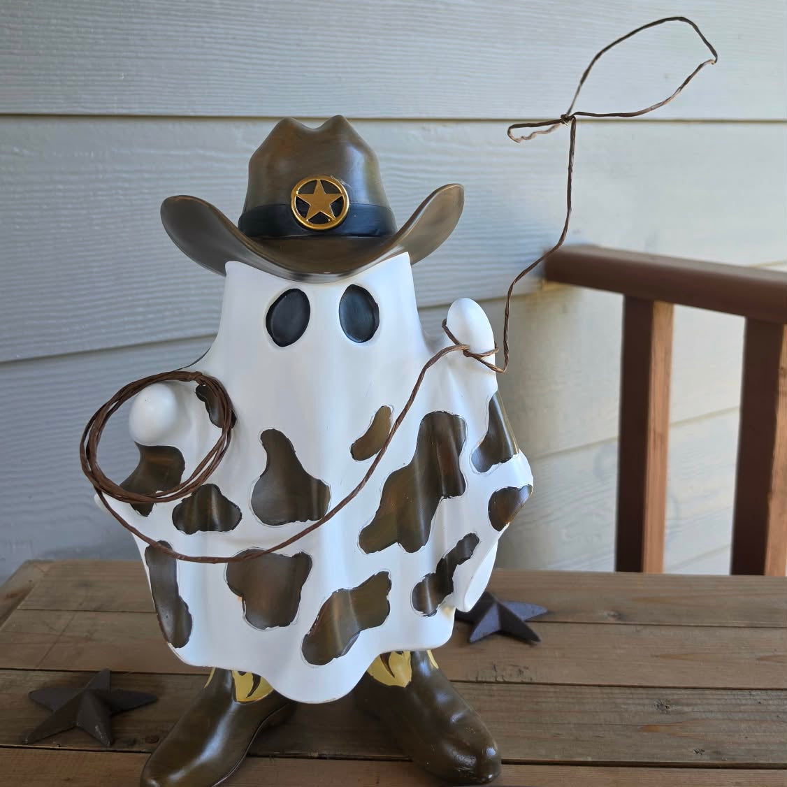 🤠 Halloween/Fall Roping Cowboy Ghost – 12" Resin Figurine -