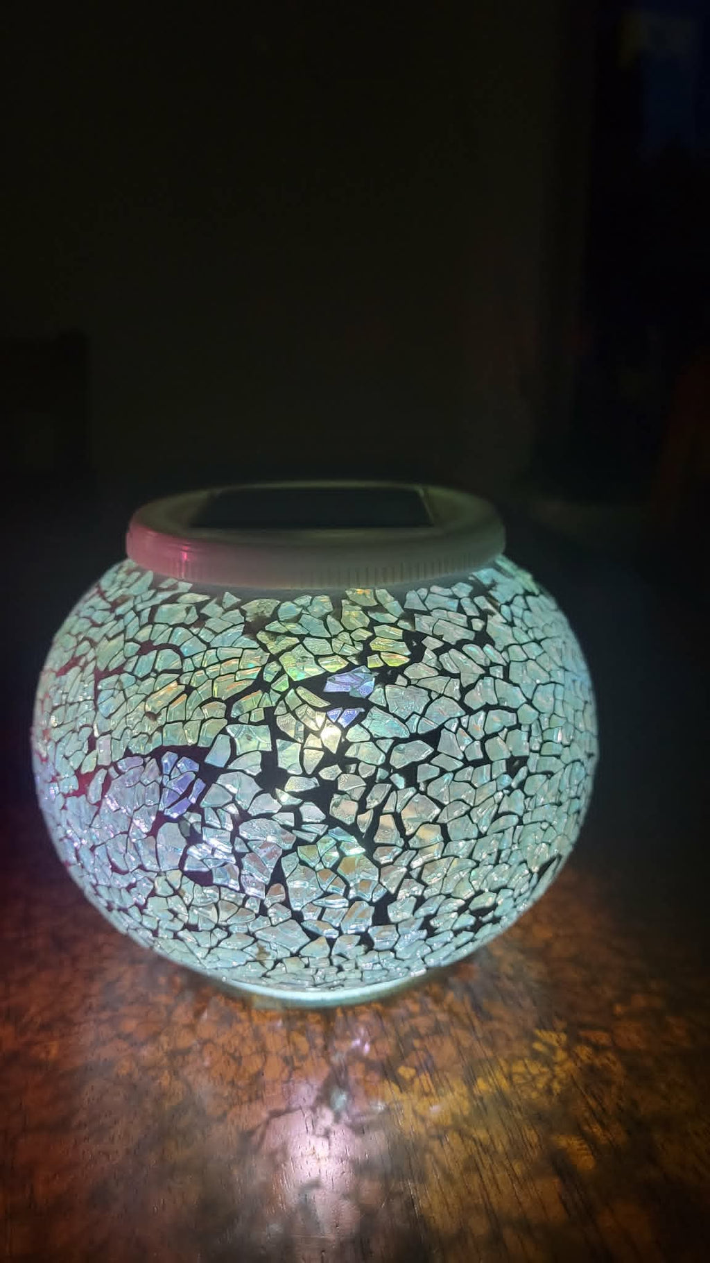💙Beautiful Solar Mosaic Glass Orb – Multi-Color‑Changing Garden & Table Lamp