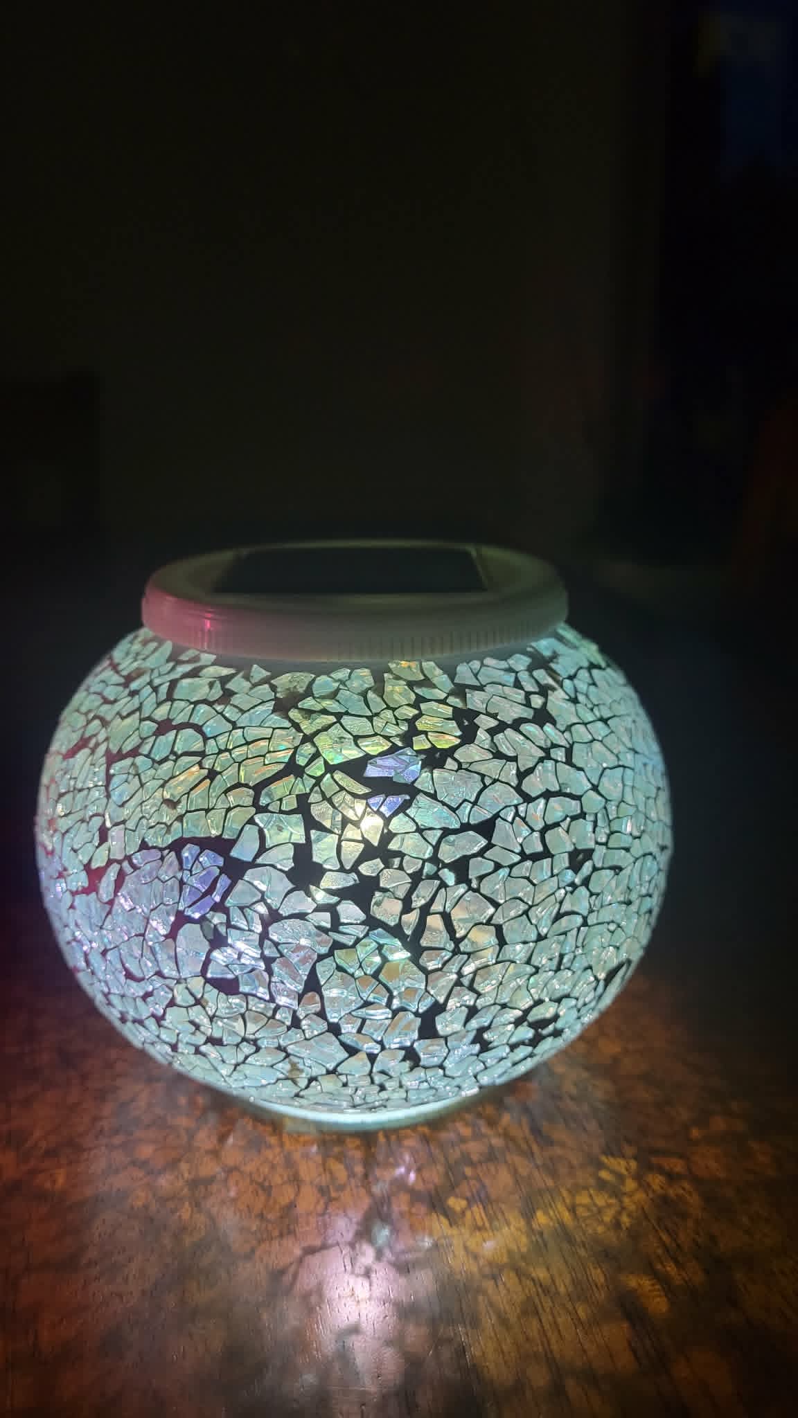 NEW ITEM💙Beautiful Solar Mosaic Glass Orb – Multi-Color‑Changing Garden & Table Lamp